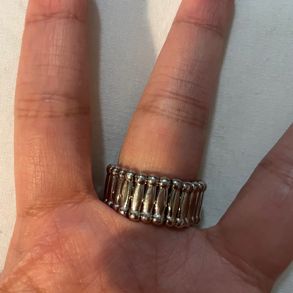 Ring - Picture 2 of 2